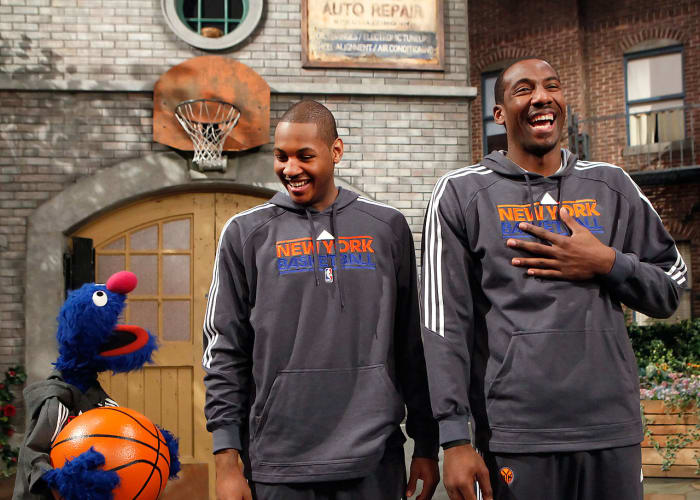 2011-carmelo-anthony-amare-stoudemire-sesame-street.jpg